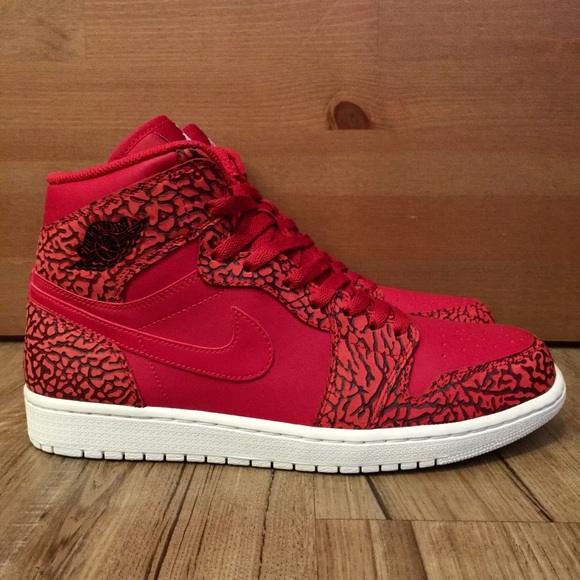 jordan red elephant